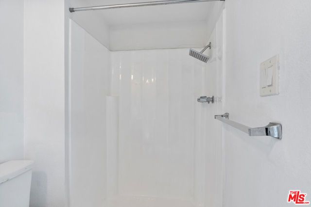 8936 Willis Avenue 11, Panorama City (los Angeles), CA 91402