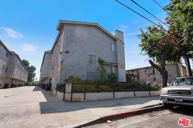 8936 Willis Avenue 11, Panorama City (los Angeles), CA 91402