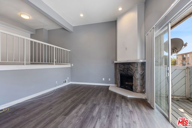 8936 Willis Avenue 11, Panorama City (los Angeles), CA 91402