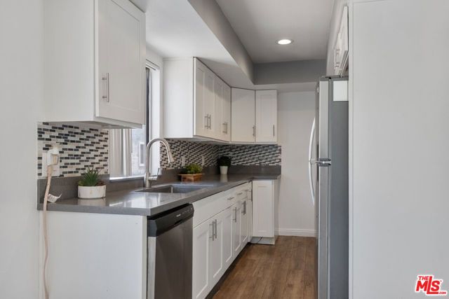 8936 Willis Avenue 11, Panorama City (los Angeles), CA 91402