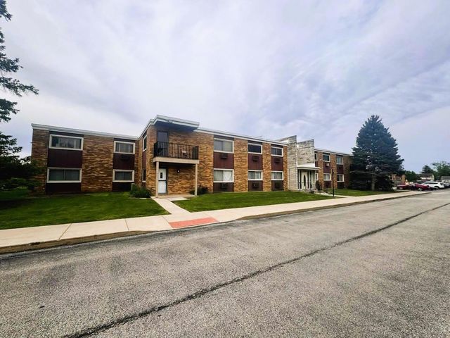 1313 S Rebecca Road 209, Lombard, IL 60148