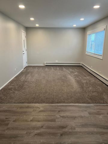 1313 S Rebecca Road 209, Lombard, IL 60148