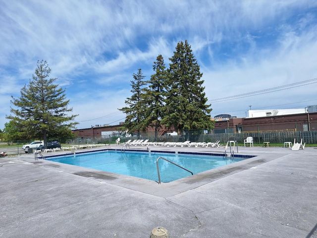 1313 S Rebecca Road 209, Lombard, IL 60148