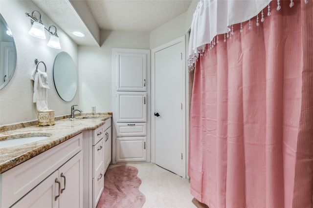 1513 Silverleaf Drive, Carrollton, TX 75007