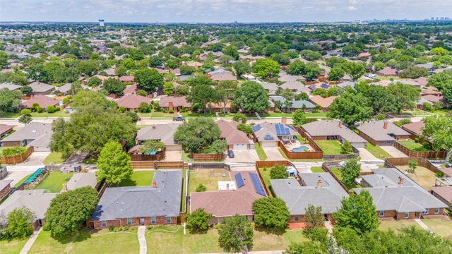 1513 Silverleaf Drive, Carrollton, TX 75007