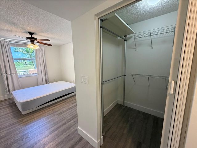 2711 Ocean Club Blvd 203, Hollywood, FL 33019