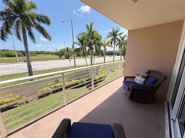 2711 Ocean Club Blvd 203, Hollywood, FL 33019