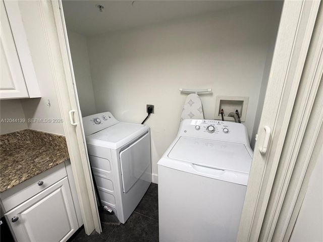 2711 Ocean Club Blvd 203, Hollywood, FL 33019