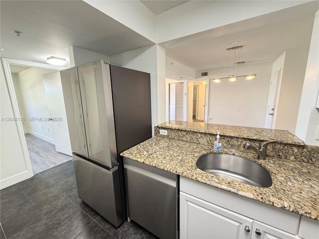 2711 Ocean Club Blvd 203, Hollywood, FL 33019
