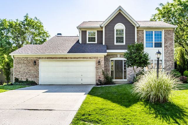 8688 Buffett Parkway, Fishers, IN 46038