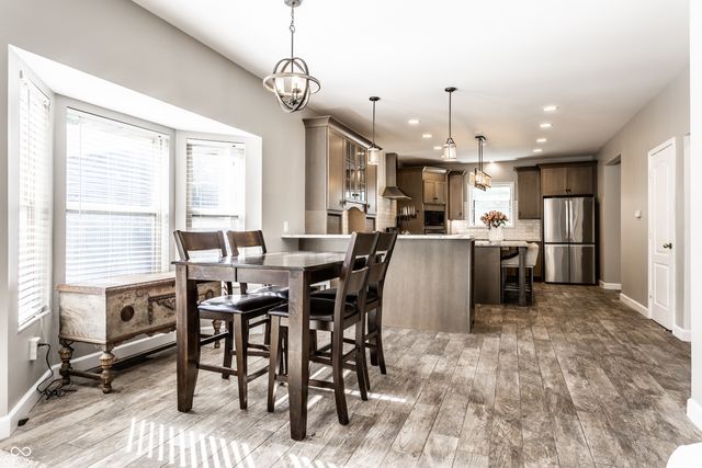 8688 Buffett Parkway, Fishers, IN 46038