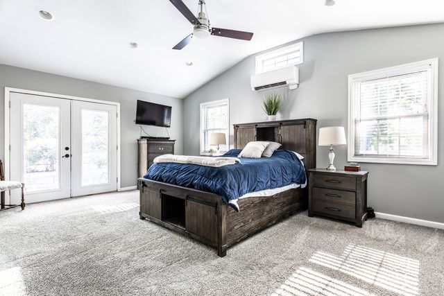 8688 Buffett Parkway, Fishers, IN 46038