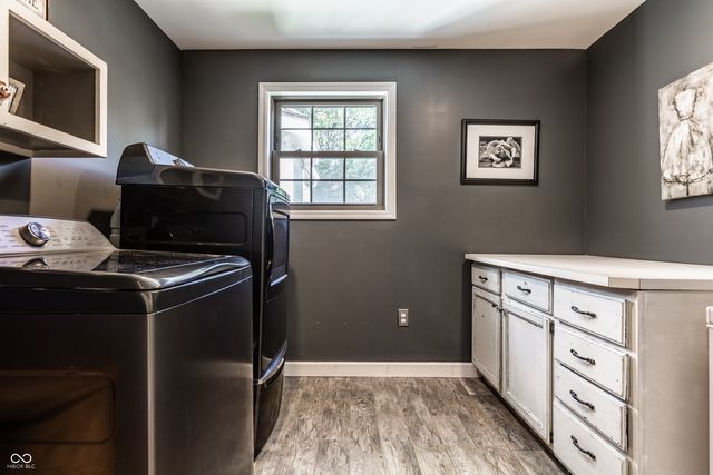 8688 Buffett Parkway, Fishers, IN 46038