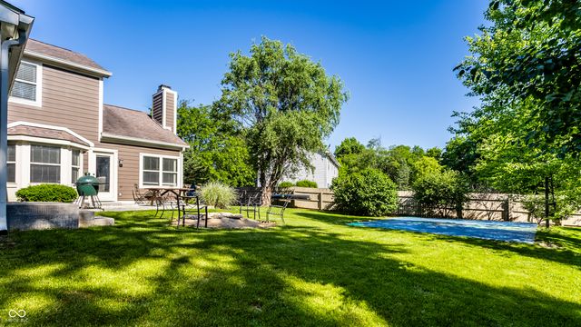 8688 Buffett Parkway, Fishers, IN 46038