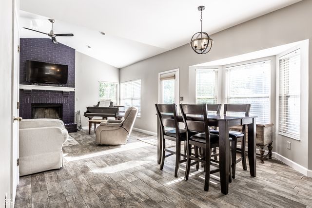 8688 Buffett Parkway, Fishers, IN 46038