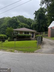 947 N Eugenia Place NW, Atlanta, GA 30318