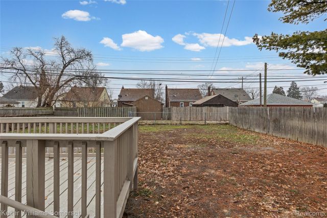 1081 Mill Street, Lincoln Park, MI 48146