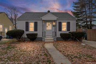 1081 Mill Street, Lincoln Park, MI 48146