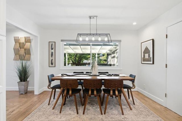 860 Chesterton Avenue, Redwood City, CA 94061