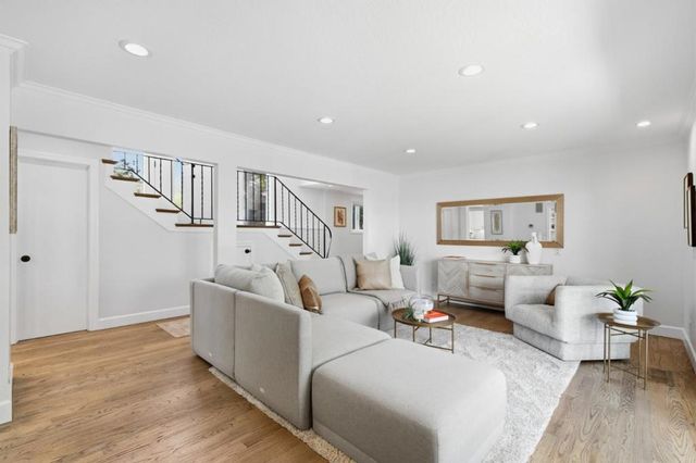 860 Chesterton Avenue, Redwood City, CA 94061