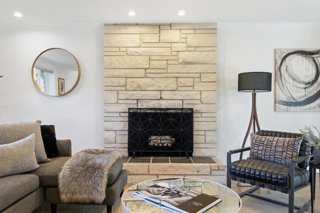 860 Chesterton Avenue, Redwood City, CA 94061