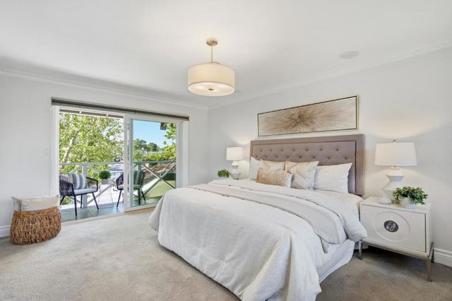 860 Chesterton Avenue, Redwood City, CA 94061