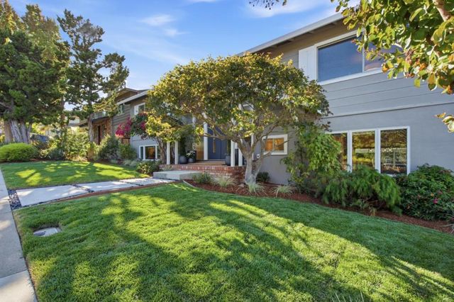 860 Chesterton Avenue, Redwood City, CA 94061