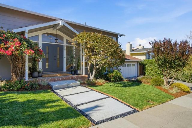 860 Chesterton Avenue, Redwood City, CA 94061