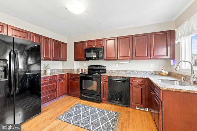 12649 BISCAYNE DR, Philadelphia, PA 19154