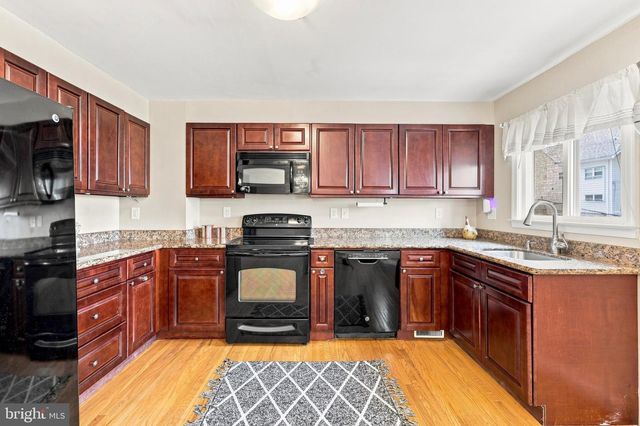 12649 BISCAYNE DR, Philadelphia, PA 19154