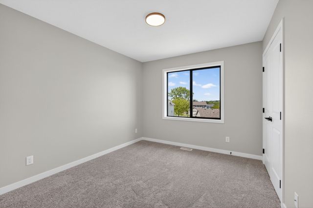 7000 Lake Ridge Avenue 69, Des Moines, IA 50320