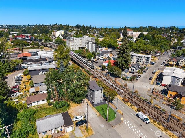 3323 Martin Luther King Jr Way S, Seattle, WA 98144