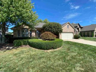 21597 Pinnacle Court, Macomb, MI 48042
