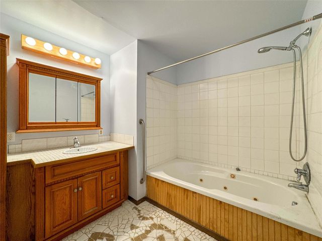 2506 Edgewood Street, Liberty, TX 77575
