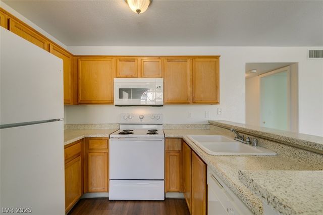 2963 Juniper Hills Boulevard 204, Las Vegas, NV 89142