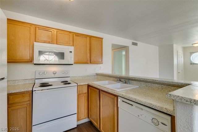 2963 Juniper Hills Boulevard 204, Las Vegas, NV 89142