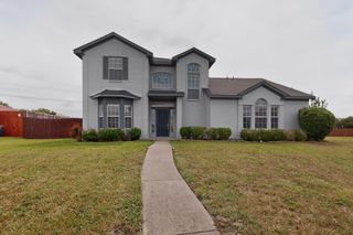 421 Chestnut Lane, Desoto, TX 75115