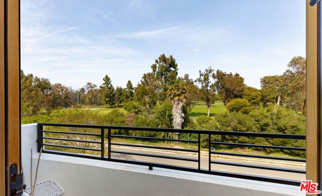 2565 Patricia Avenue, Los Angeles, CA 90064