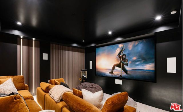 2565 Patricia Avenue, Los Angeles, CA 90064