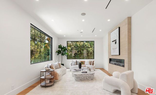 2565 Patricia Avenue, Los Angeles, CA 90064