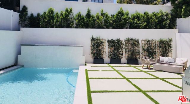 2565 Patricia Avenue, Los Angeles, CA 90064