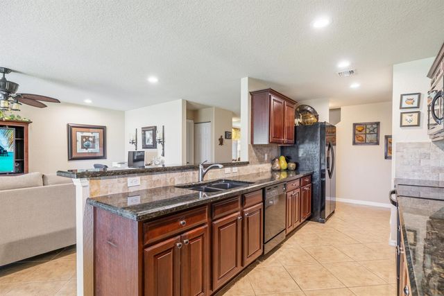5580 45th Avenue, Vero Beach, FL 32967
