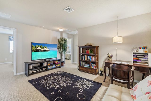 5580 45th Avenue, Vero Beach, FL 32967