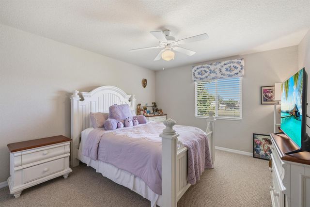 5580 45th Avenue, Vero Beach, FL 32967