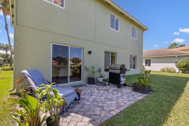 5580 45th Avenue, Vero Beach, FL 32967