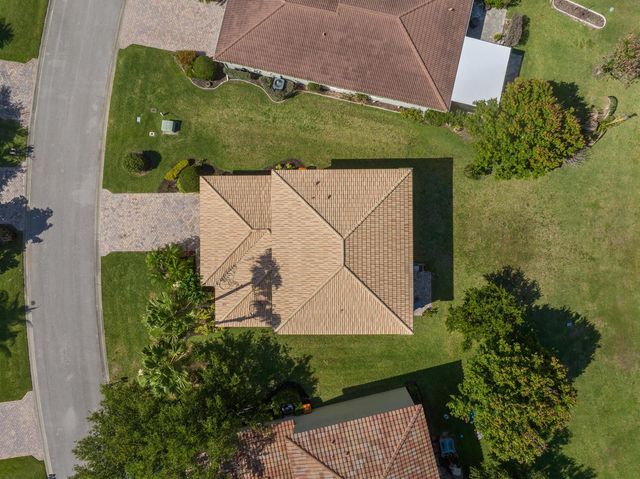 5580 45th Avenue, Vero Beach, FL 32967