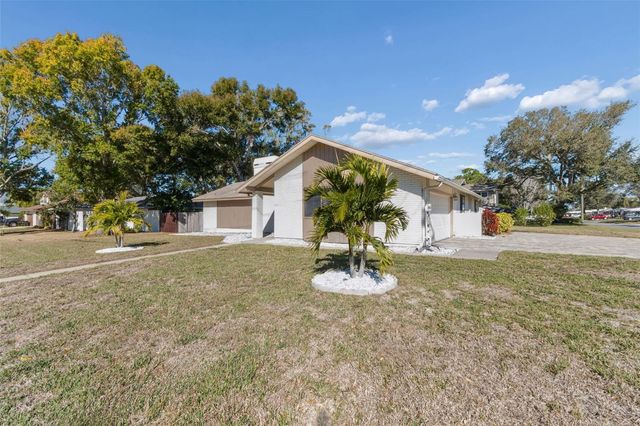 14301 86TH AVENUE, Seminole, FL 33776
