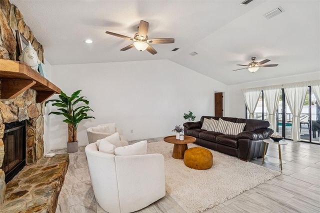 14301 86TH AVENUE, Seminole, FL 33776