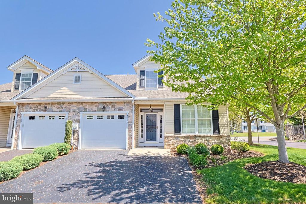 3166 ARBOUR GREEN CT, Hatfield, PA 19440