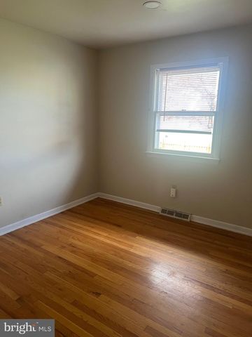 11117 NURSERY RD, Hagerstown, MD 21740